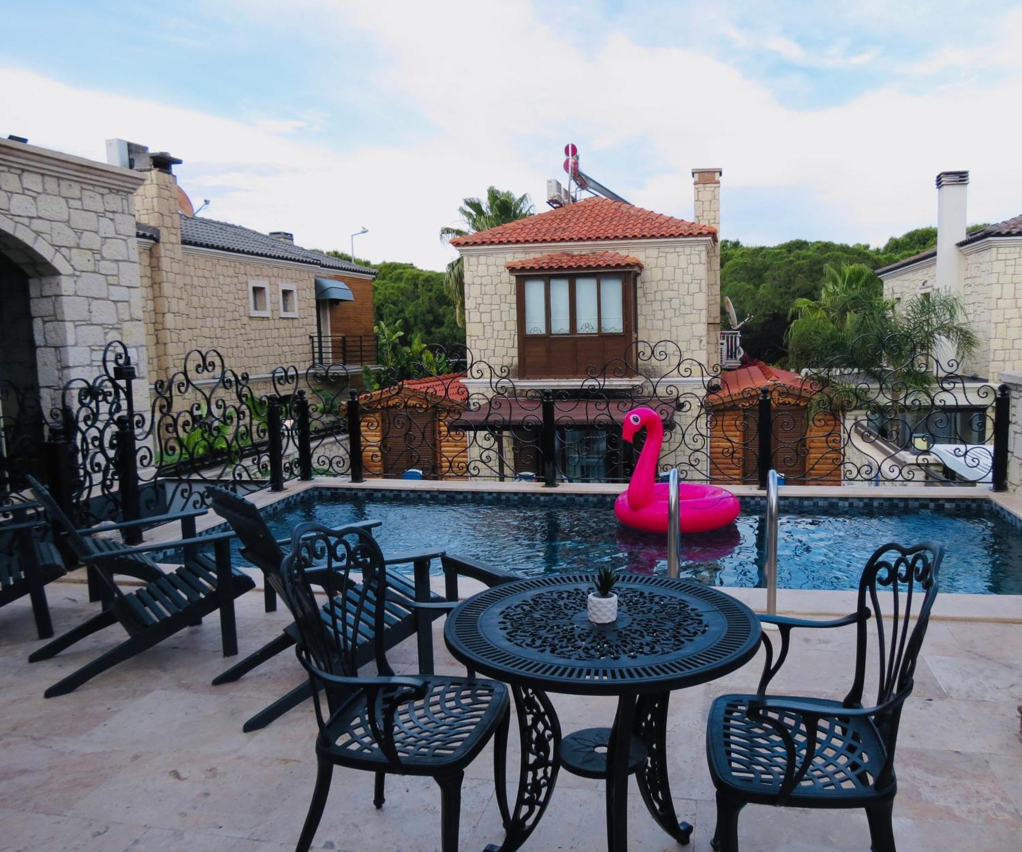Fedora Otel Алакати Екстериор снимка