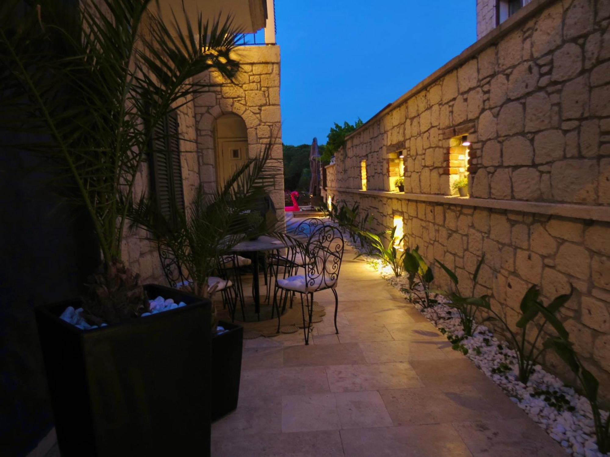 Fedora Otel Алакати Екстериор снимка